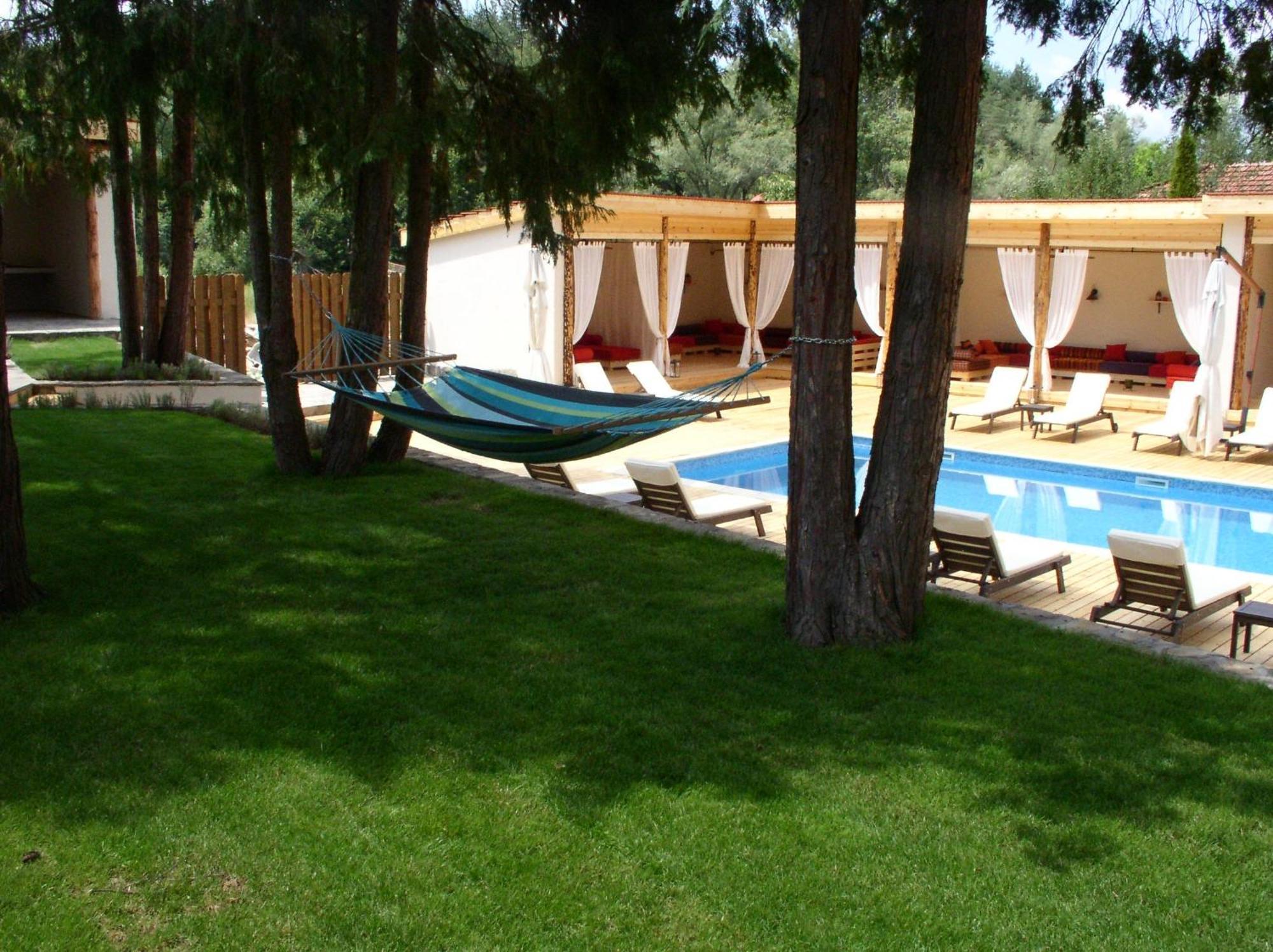 Par Avion 3* Aprilzi